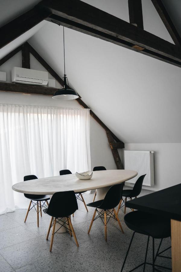 Gezellige Loft Met Twee Slaapkamers Ieper Eksteriør billede